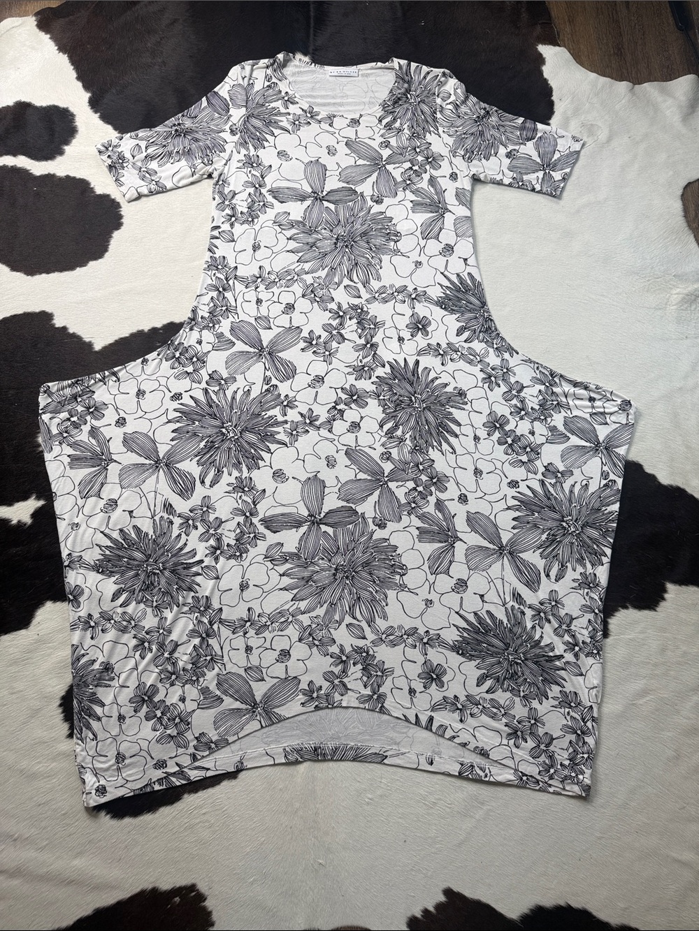 bryn walker Black & White Floral Maxi Tunic